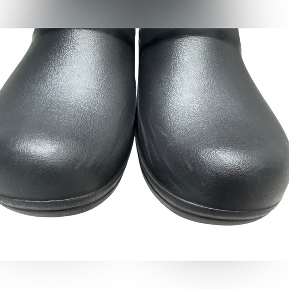 Dual Crocs Comfort Women’s Black Neria Slip-On Clogs: Size 7 - Picture 9 of 11